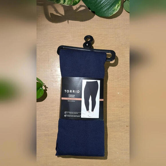 torrid Pants - 💜Torrid Indigo Leggings, Size 4X, NWT